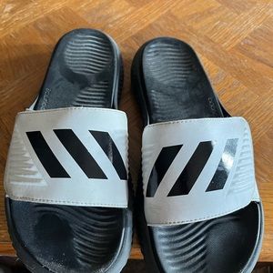 Adidas slides size 8